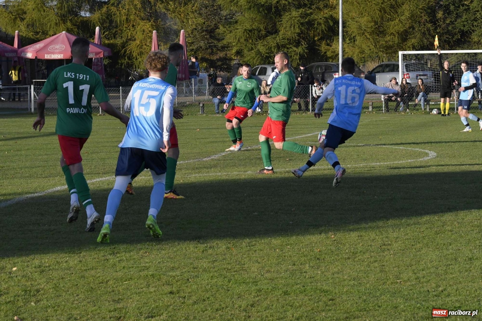 Zdjęcie w galerii na portalu naszraciborz.pl: Kornowac odprawił z kwitkiem Pawłów wiadomości z regionu