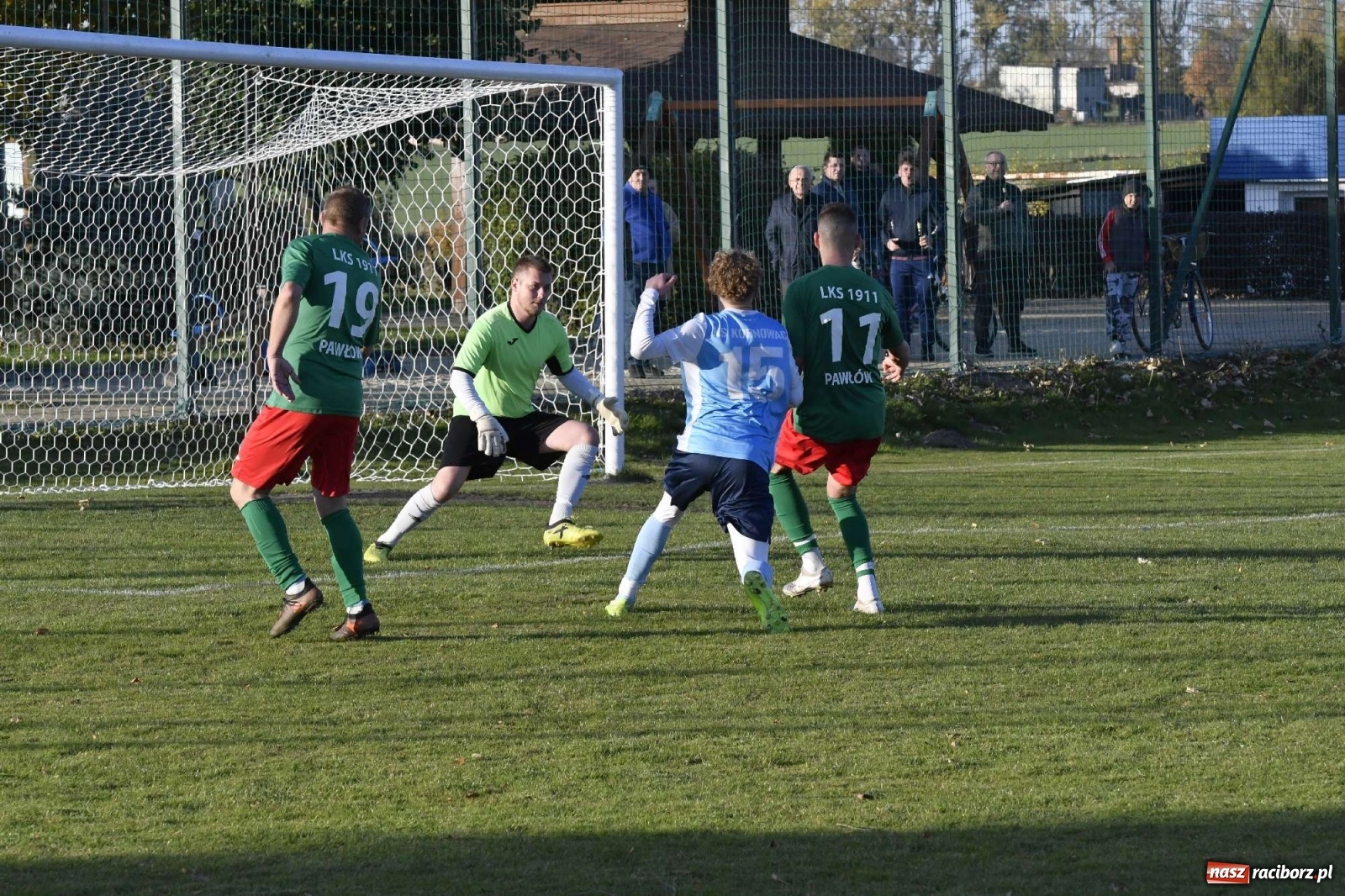 Zdjęcie w galerii na portalu naszraciborz.pl: Kornowac odprawił z kwitkiem Pawłów wiadomości z regionu