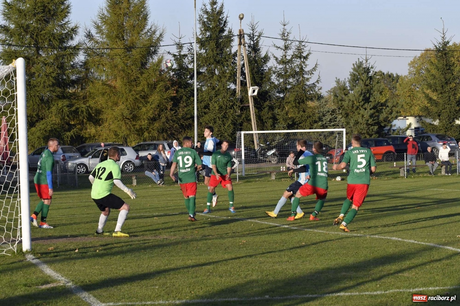 Zdjęcie w galerii na portalu naszraciborz.pl: Kornowac odprawił z kwitkiem Pawłów wiadomości z regionu