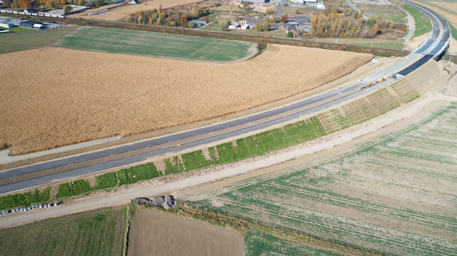 Zdjęcie w galerii na portalu naszraciborz.pl: Wschodnia obwodnica Raciborza [FOTO i WIDEO z 24.10.2021] wiadomości z regionu