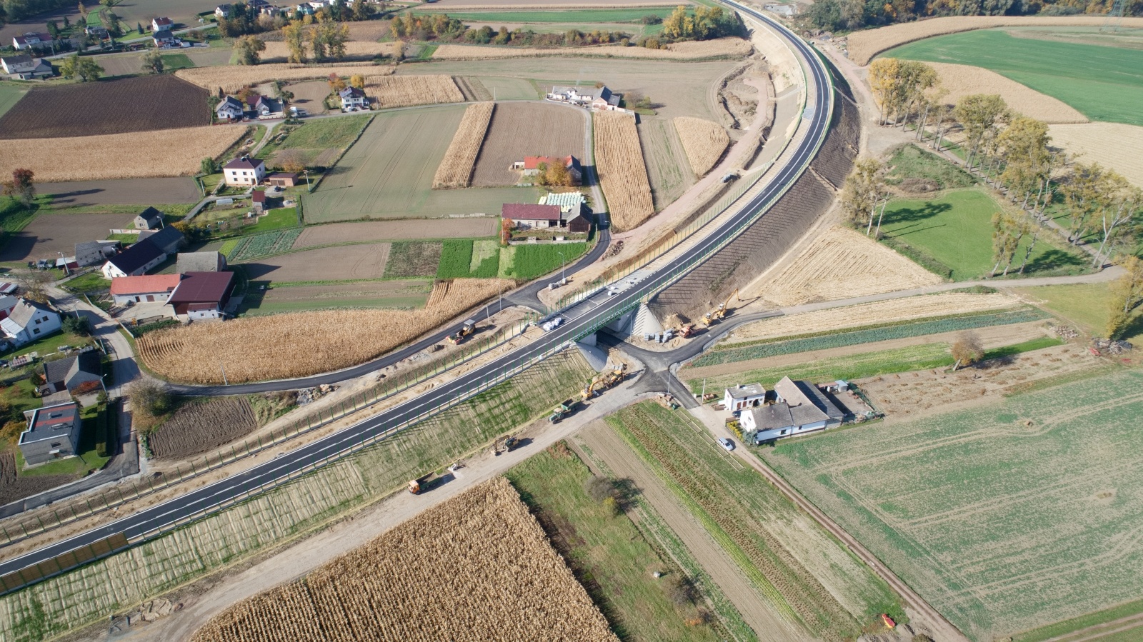 Zdjęcie w galerii na portalu naszraciborz.pl: Wschodnia obwodnica Raciborza [FOTO i WIDEO z 24.10.2021] wiadomości z regionu