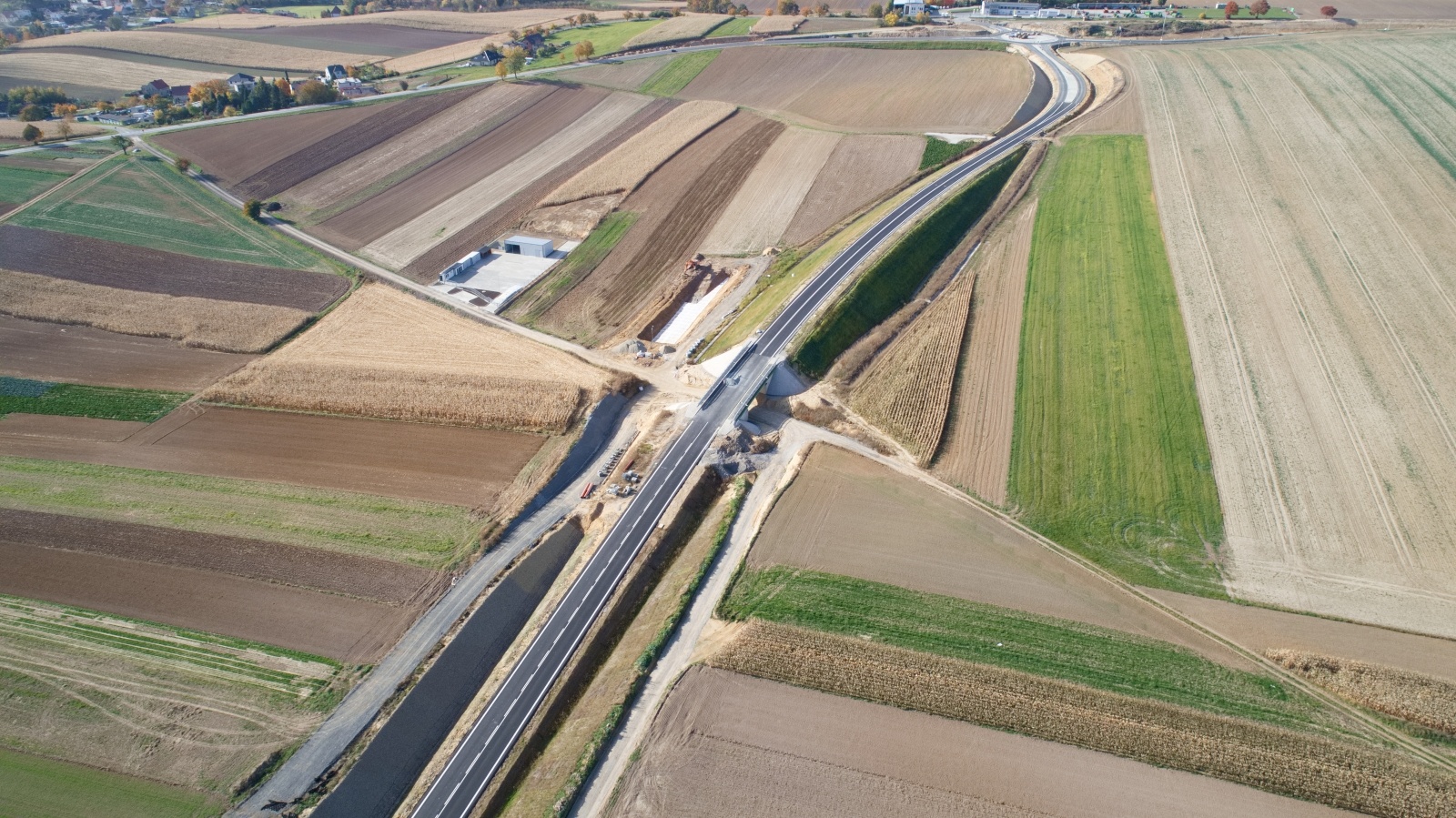 Zdjęcie w galerii na portalu naszraciborz.pl: Wschodnia obwodnica Raciborza [FOTO i WIDEO z 24.10.2021] wiadomości z regionu