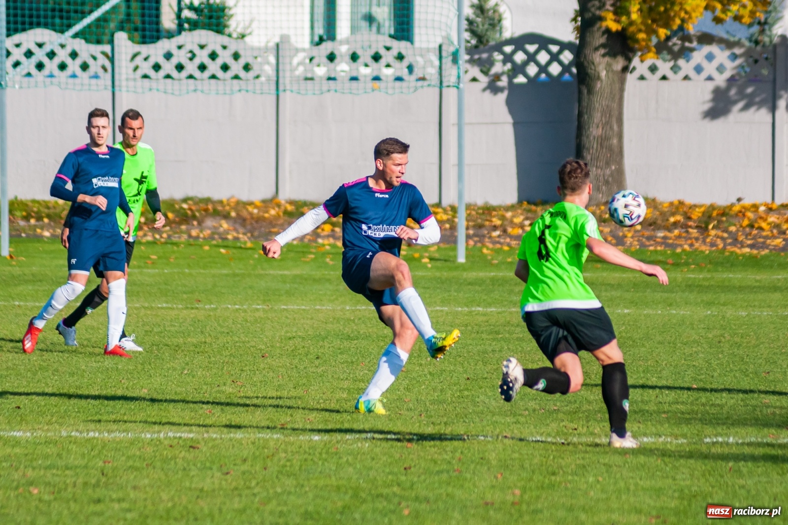 Zdjęcie w galerii na portalu naszraciborz.pl: Klasa okręgowa. LKS Tworków wiedzie prym w Gminie Krzyżanowice [FOTO] wiadomości z regionu