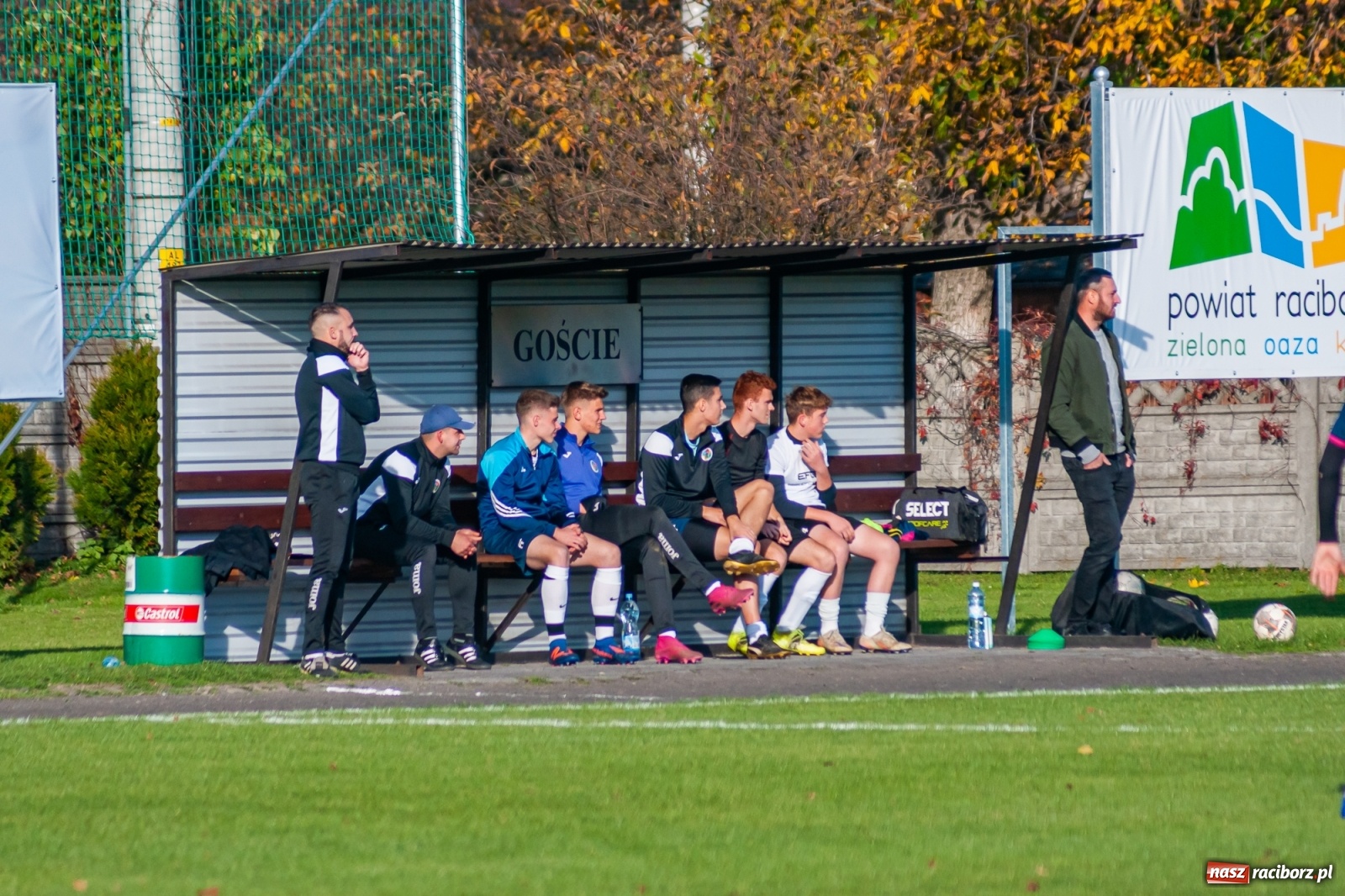 Zdjęcie w galerii na portalu naszraciborz.pl: Klasa okręgowa. LKS Tworków wiedzie prym w Gminie Krzyżanowice [FOTO] wiadomości z regionu