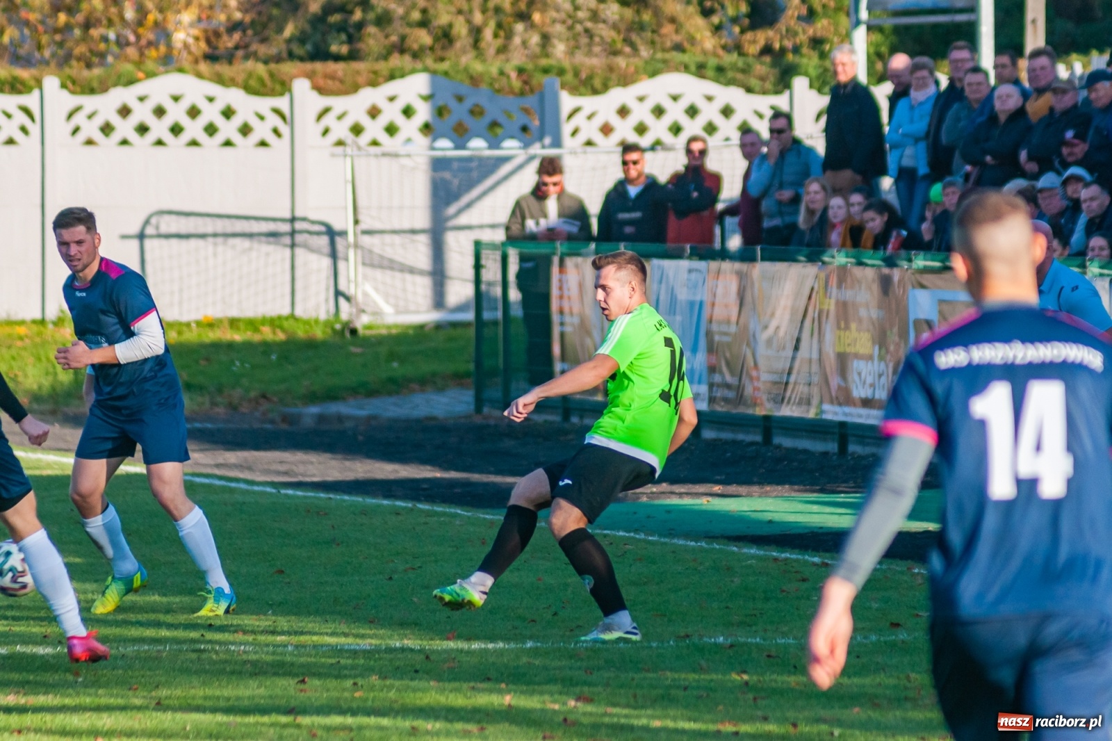 Zdjęcie w galerii na portalu naszraciborz.pl: Klasa okręgowa. LKS Tworków wiedzie prym w Gminie Krzyżanowice [FOTO] wiadomości z regionu
