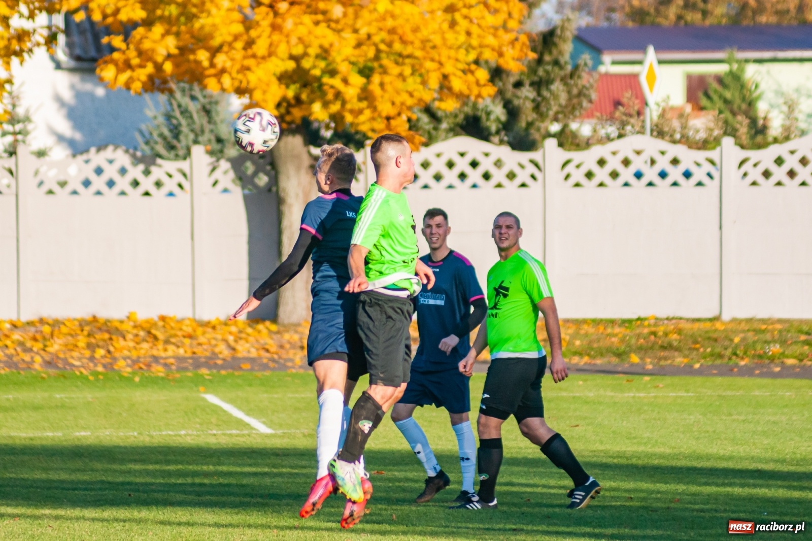 Zdjęcie w galerii na portalu naszraciborz.pl: Klasa okręgowa. LKS Tworków wiedzie prym w Gminie Krzyżanowice [FOTO] wiadomości z regionu