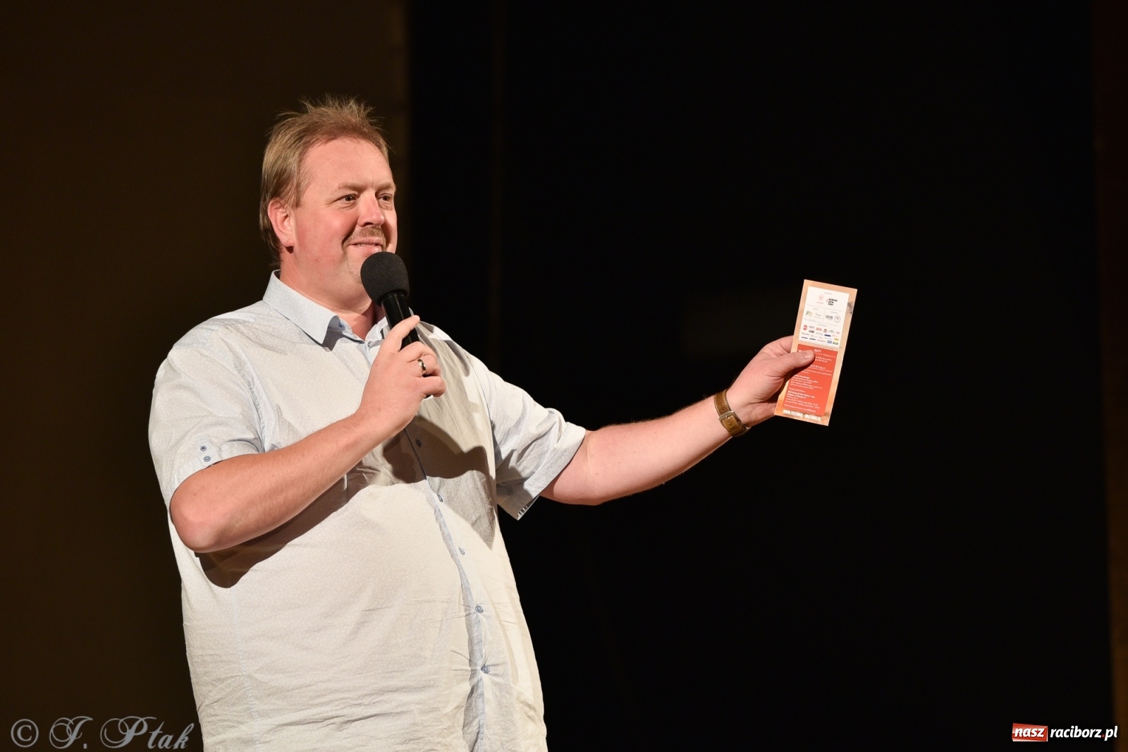 Zdjęcie w galerii na portalu naszraciborz.pl: Góry Świata Leszka Cichego na finał Wiatraków wiadomości z regionu