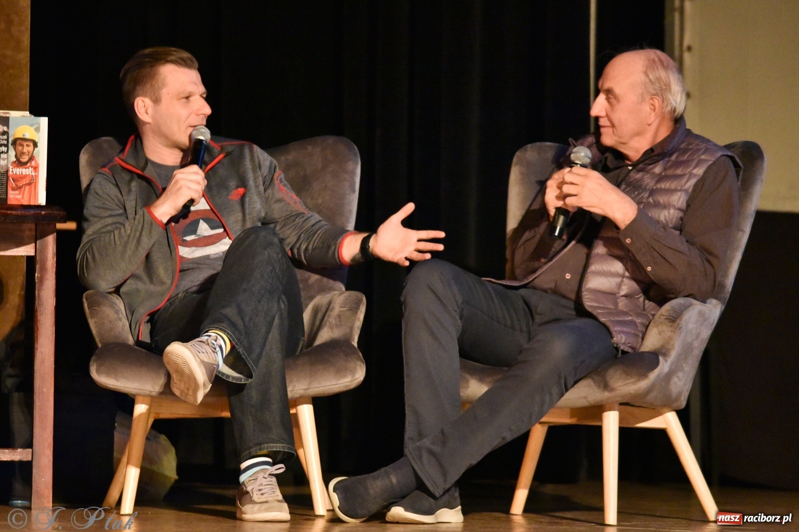 Zdjęcie w galerii na portalu naszraciborz.pl: Góry Świata Leszka Cichego na finał Wiatraków wiadomości z regionu