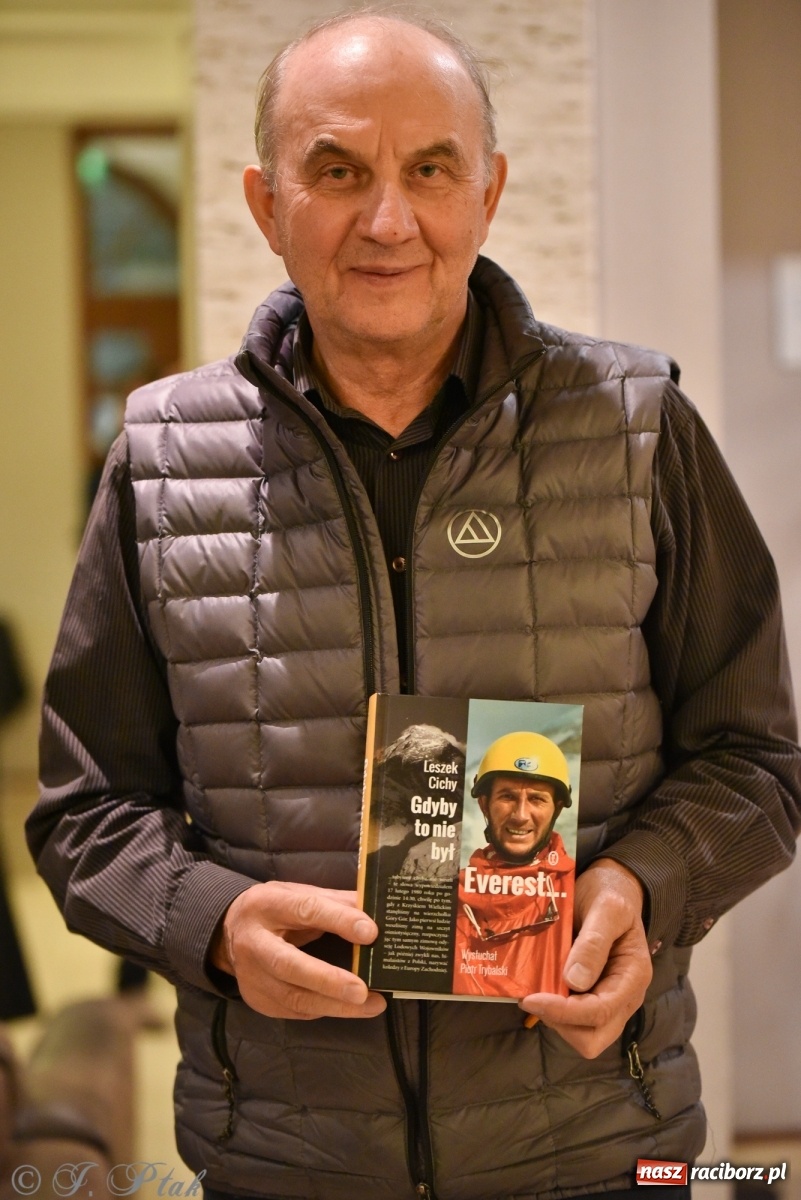 Zdjęcie w galerii na portalu naszraciborz.pl: Góry Świata Leszka Cichego na finał Wiatraków wiadomości z regionu