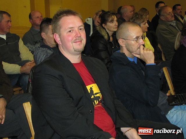 Zdjęcie w galerii na portalu naszraciborz.pl: Studzienna koncertu życzeń nie ma wiadomości z regionu