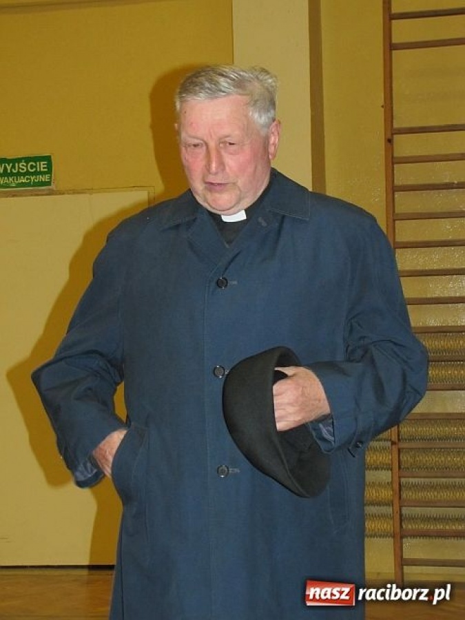 Zdjęcie w galerii na portalu naszraciborz.pl: Studzienna koncertu życzeń nie ma wiadomości z regionu