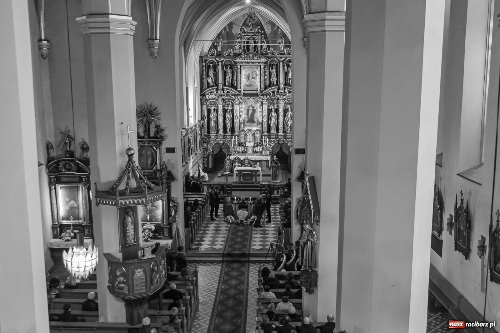 Zdjęcie w galerii na portalu naszraciborz.pl: Ostatnie pożegnanie radnego Stanisława Borowika [FOTO i WIDEO] wiadomości z regionu