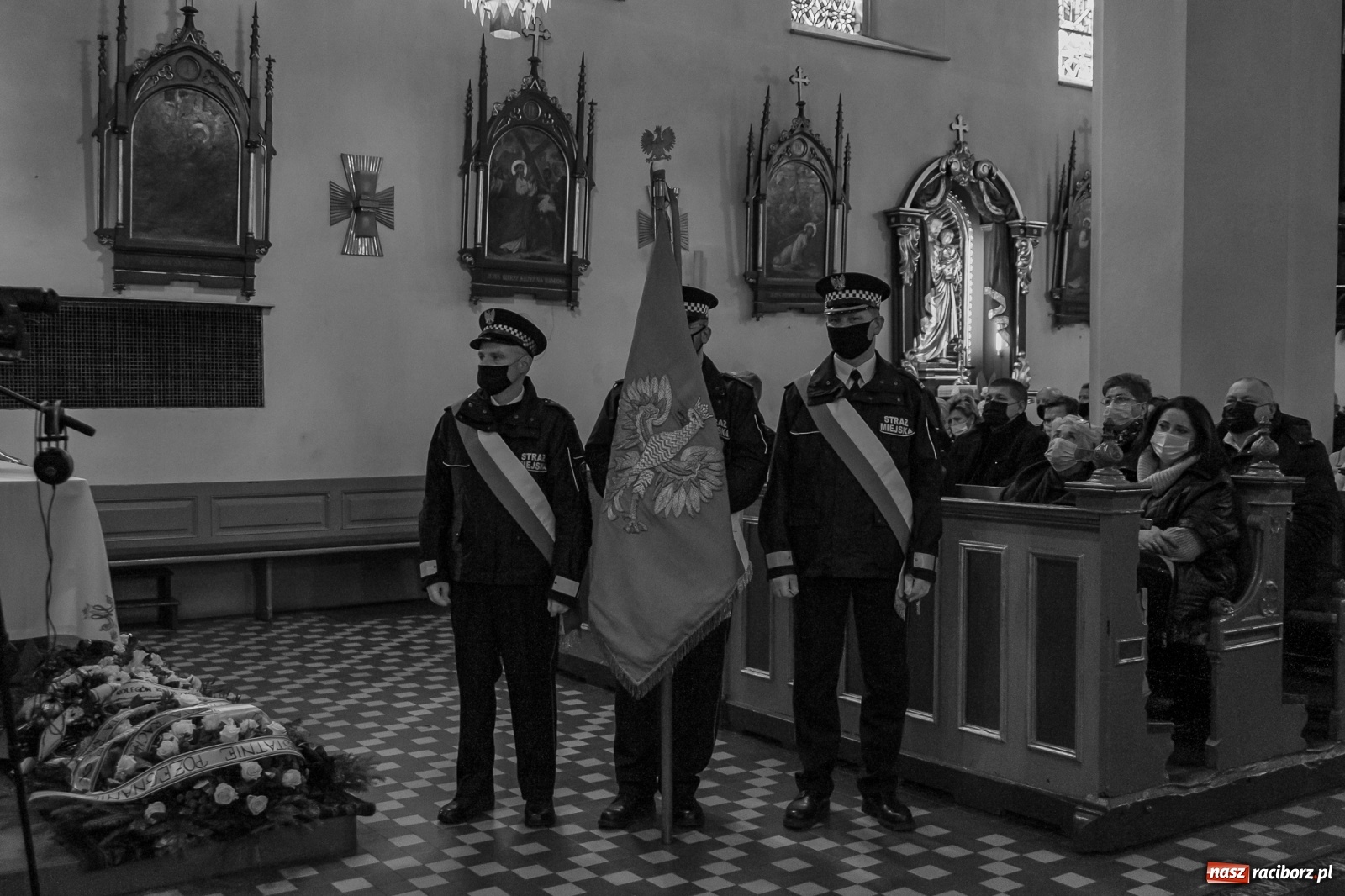 Zdjęcie w galerii na portalu naszraciborz.pl: Ostatnie pożegnanie radnego Stanisława Borowika [FOTO i WIDEO] wiadomości z regionu