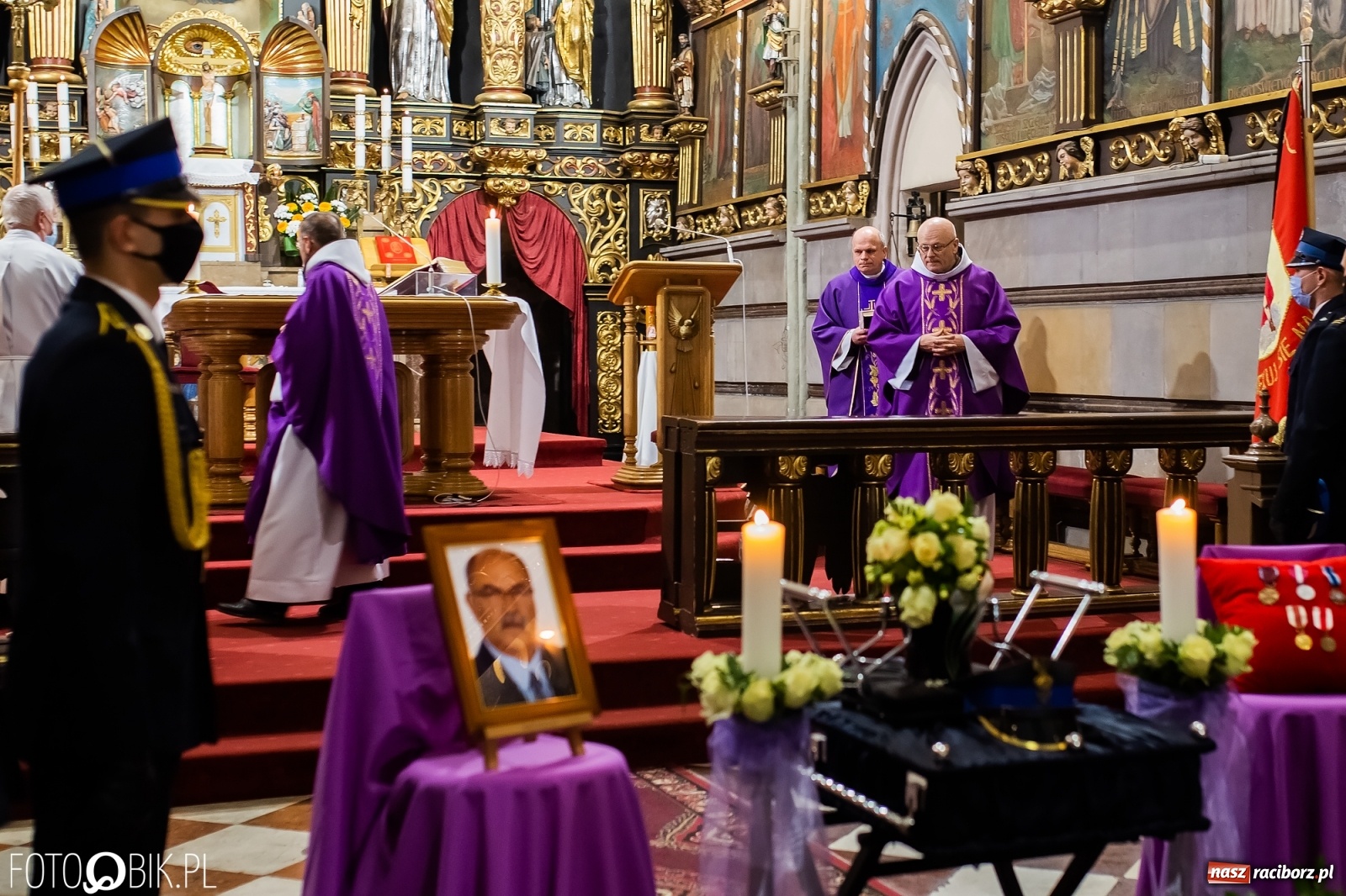 Zdjęcie w galerii na portalu naszraciborz.pl: Ostatnie pożegnanie radnego Stanisława Borowika [FOTO i WIDEO] wiadomości z regionu