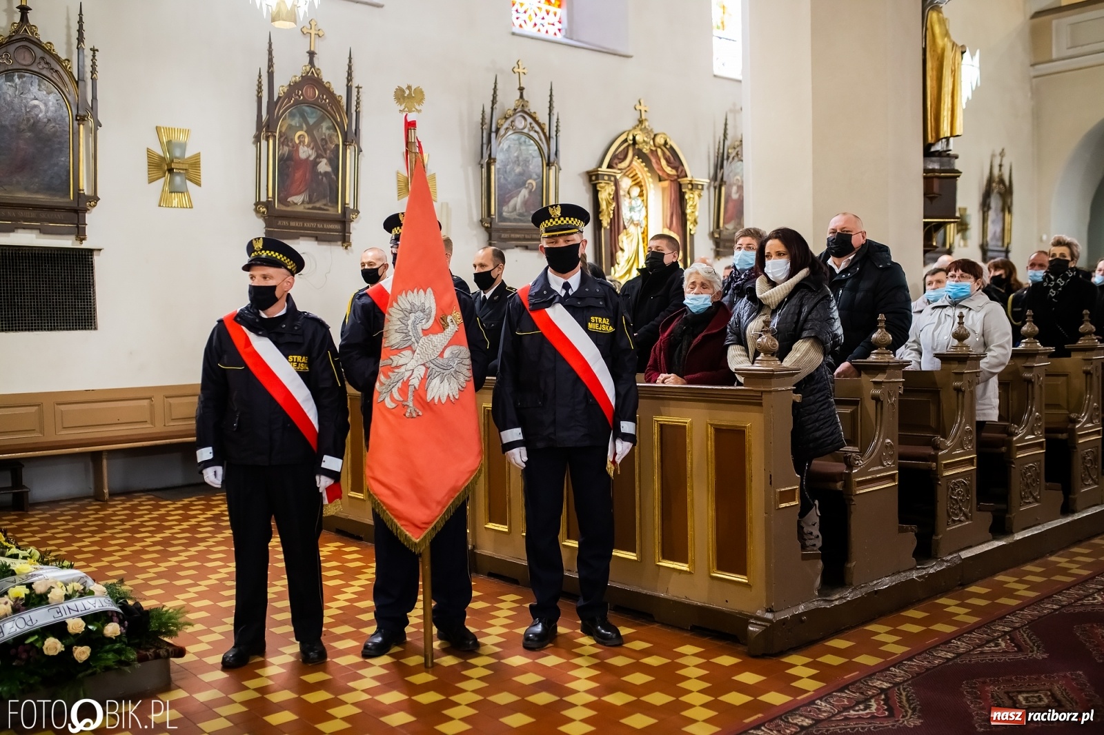 Zdjęcie w galerii na portalu naszraciborz.pl: Ostatnie pożegnanie radnego Stanisława Borowika [FOTO i WIDEO] wiadomości z regionu