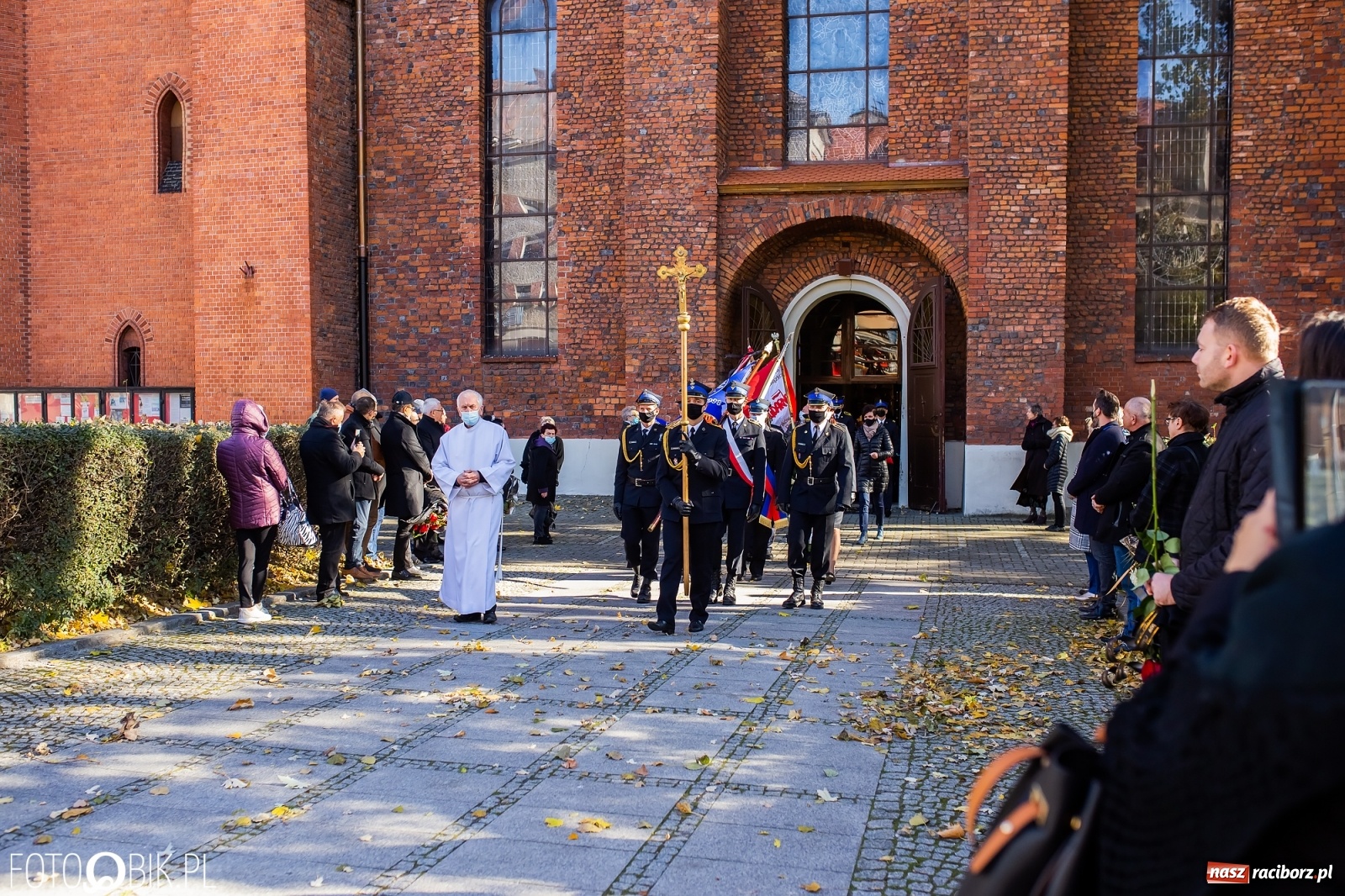 Zdjęcie w galerii na portalu naszraciborz.pl: Ostatnie pożegnanie radnego Stanisława Borowika [FOTO i WIDEO] wiadomości z regionu