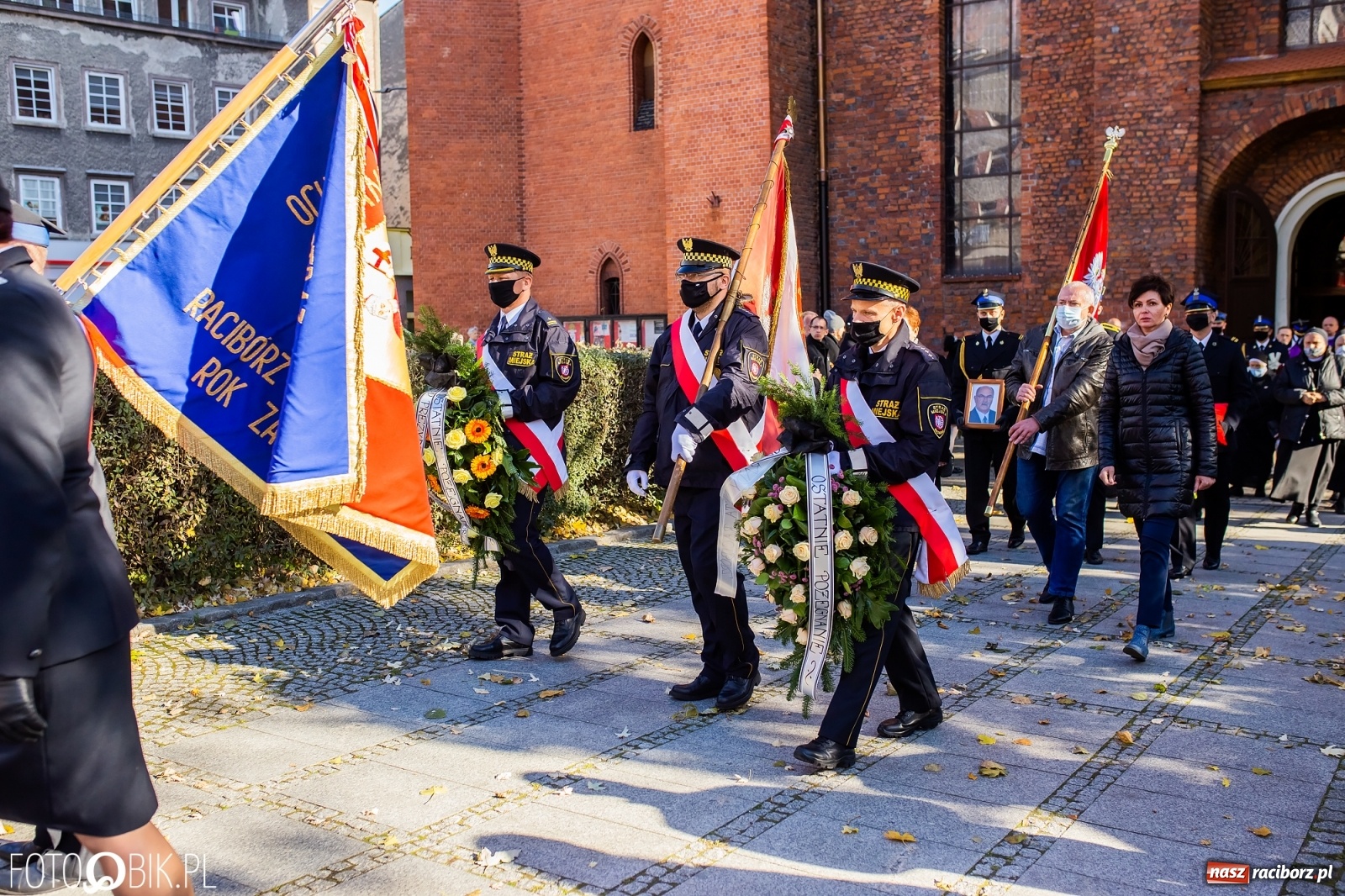 Zdjęcie w galerii na portalu naszraciborz.pl: Ostatnie pożegnanie radnego Stanisława Borowika [FOTO i WIDEO] wiadomości z regionu