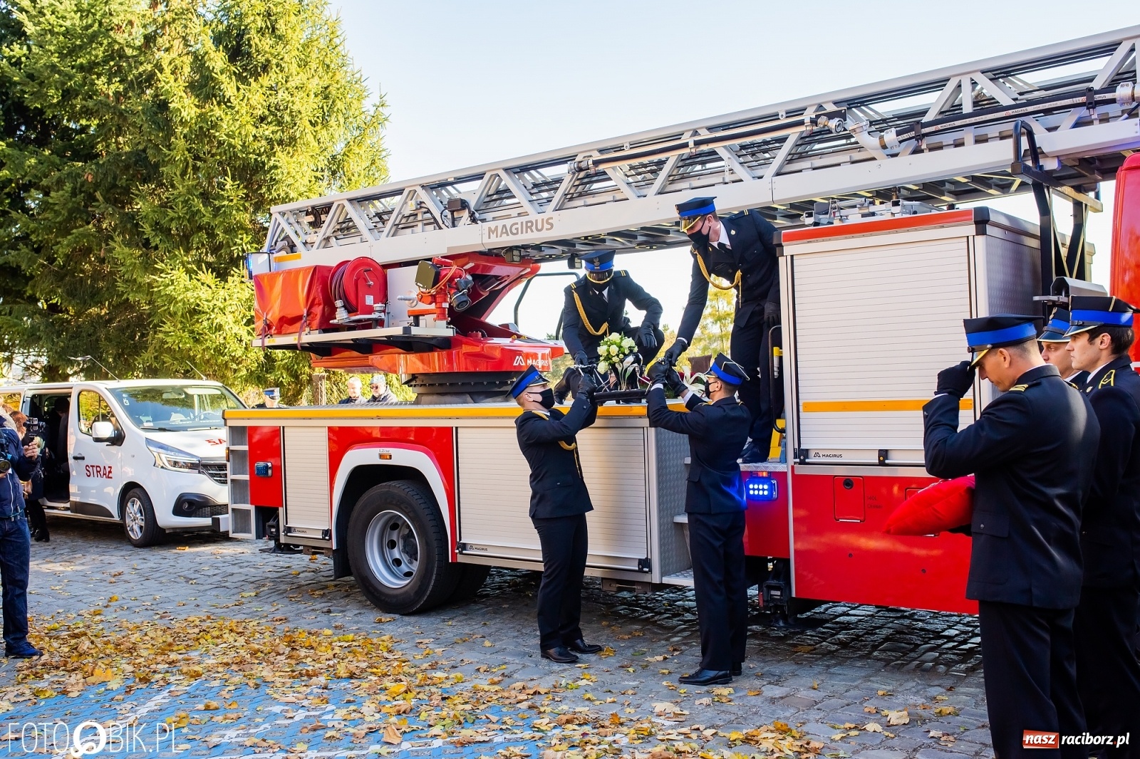 Zdjęcie w galerii na portalu naszraciborz.pl: Ostatnie pożegnanie radnego Stanisława Borowika [FOTO i WIDEO] wiadomości z regionu