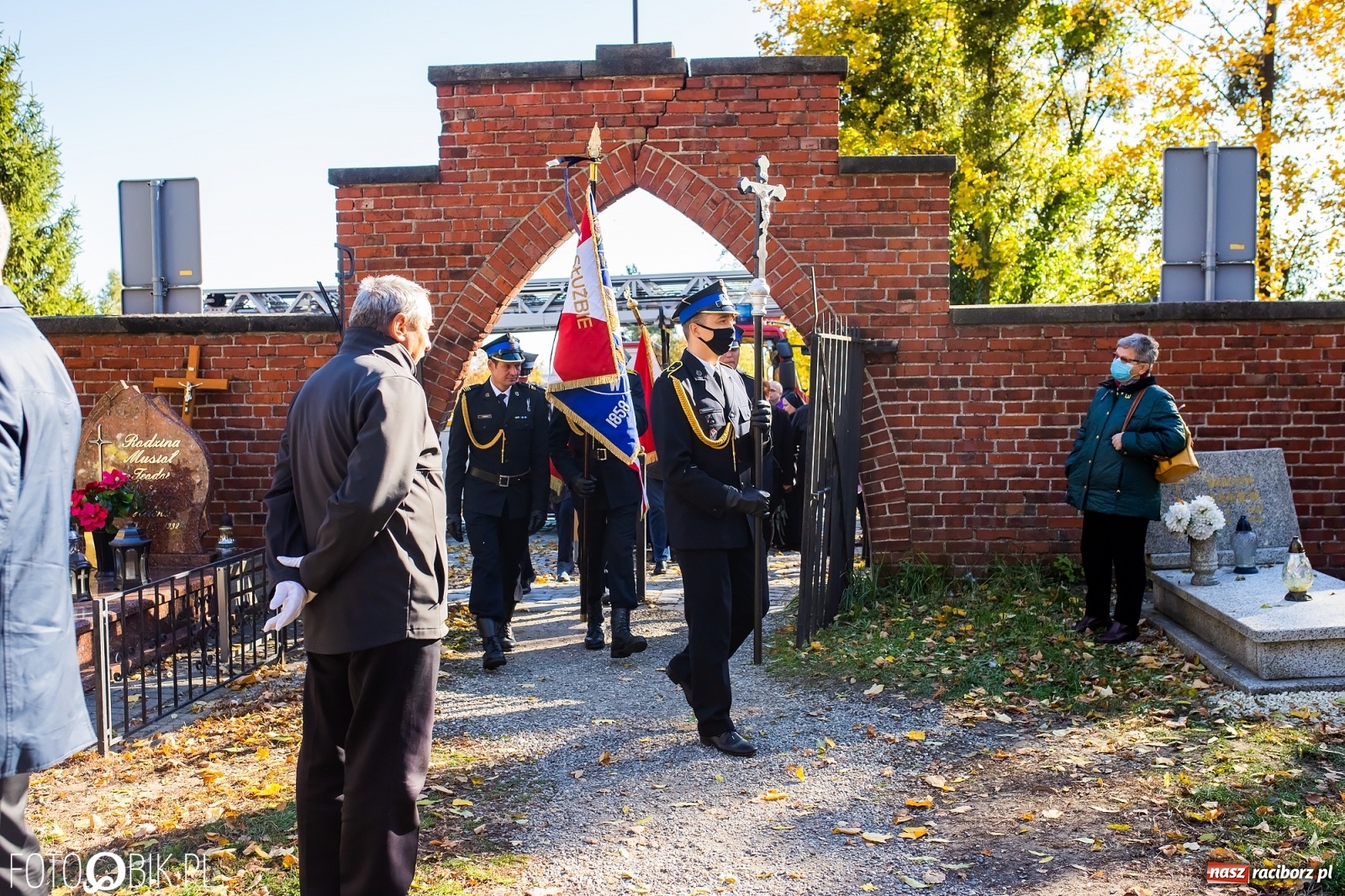 Zdjęcie w galerii na portalu naszraciborz.pl: Ostatnie pożegnanie radnego Stanisława Borowika [FOTO i WIDEO] wiadomości z regionu
