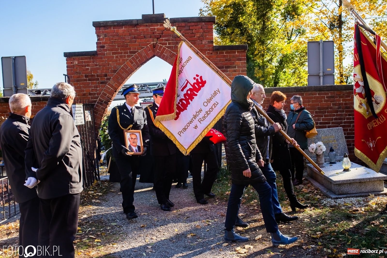Zdjęcie w galerii na portalu naszraciborz.pl: Ostatnie pożegnanie radnego Stanisława Borowika [FOTO i WIDEO] wiadomości z regionu