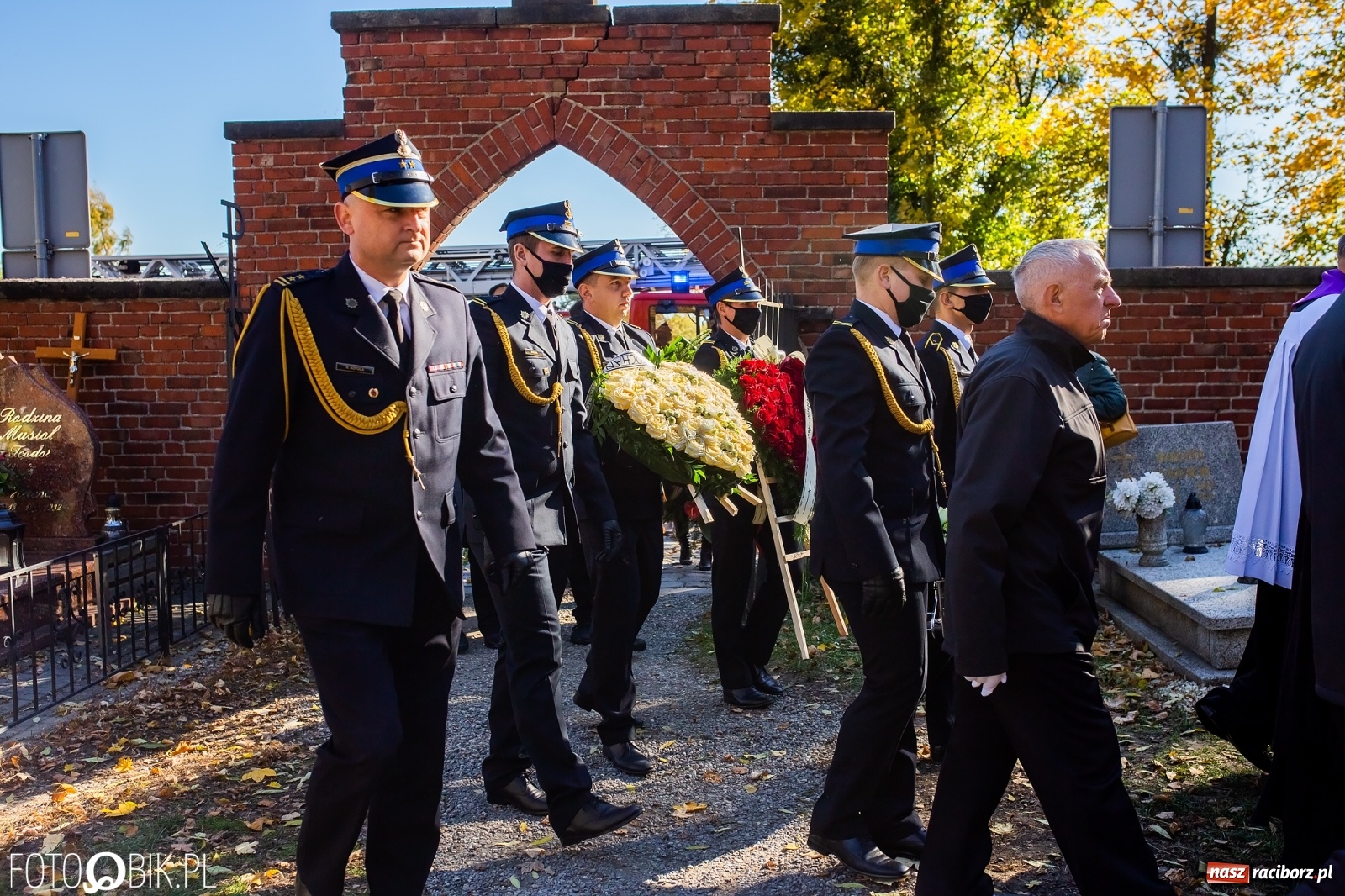 Zdjęcie w galerii na portalu naszraciborz.pl: Ostatnie pożegnanie radnego Stanisława Borowika [FOTO i WIDEO] wiadomości z regionu