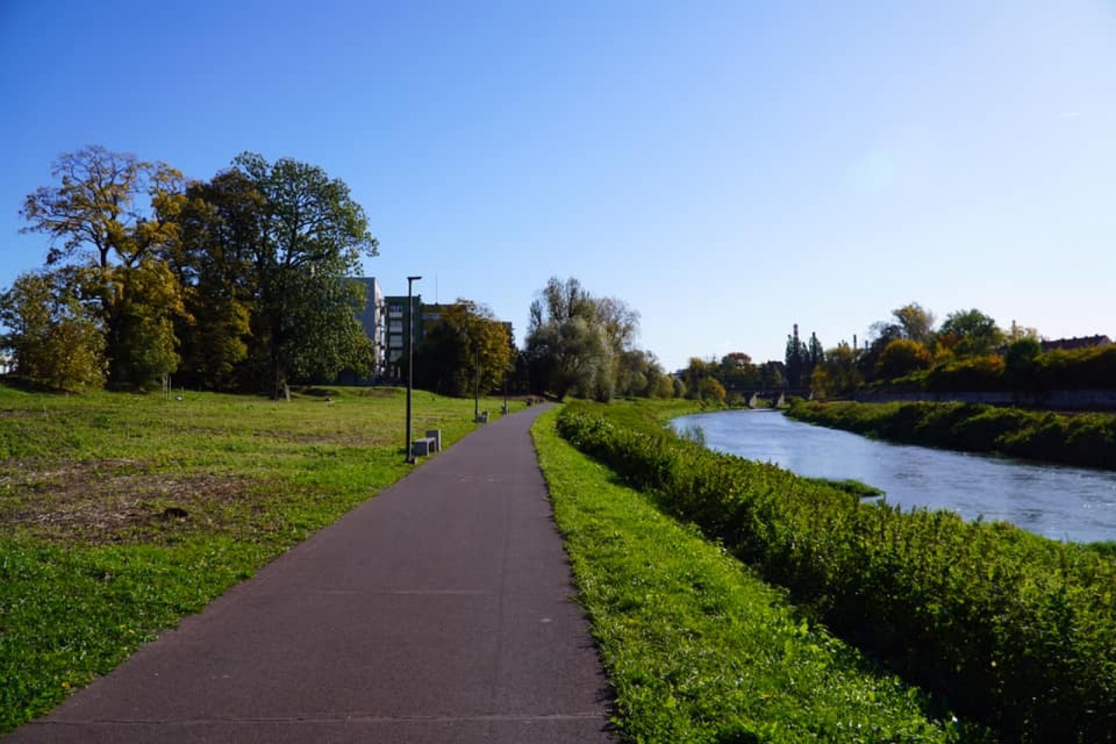 Zdjęcie w galerii na portalu naszraciborz.pl: Nad Odrą na Bosaczu urośnie park wiadomości z regionu