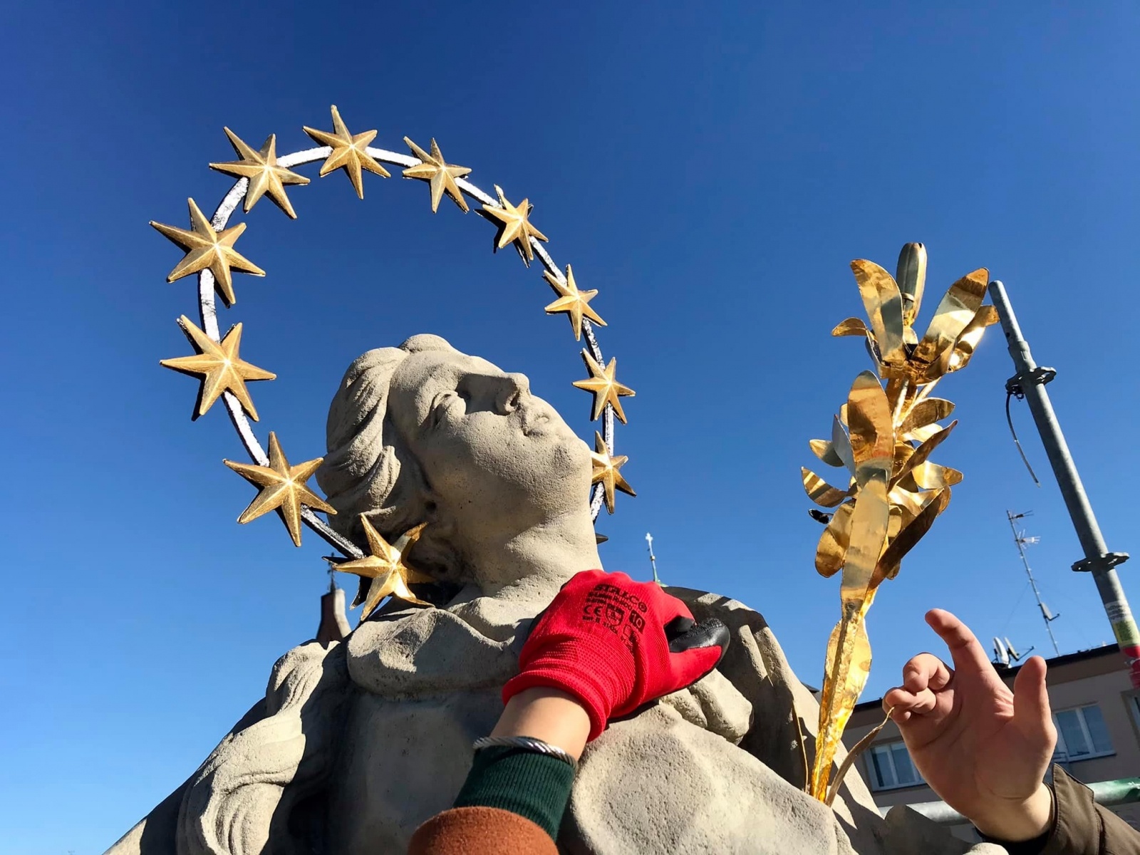 Zdjęcie w galerii na portalu naszraciborz.pl: Kolumna jak nowa. Bezcenny zabytek znów błyszczy wiadomości z regionu