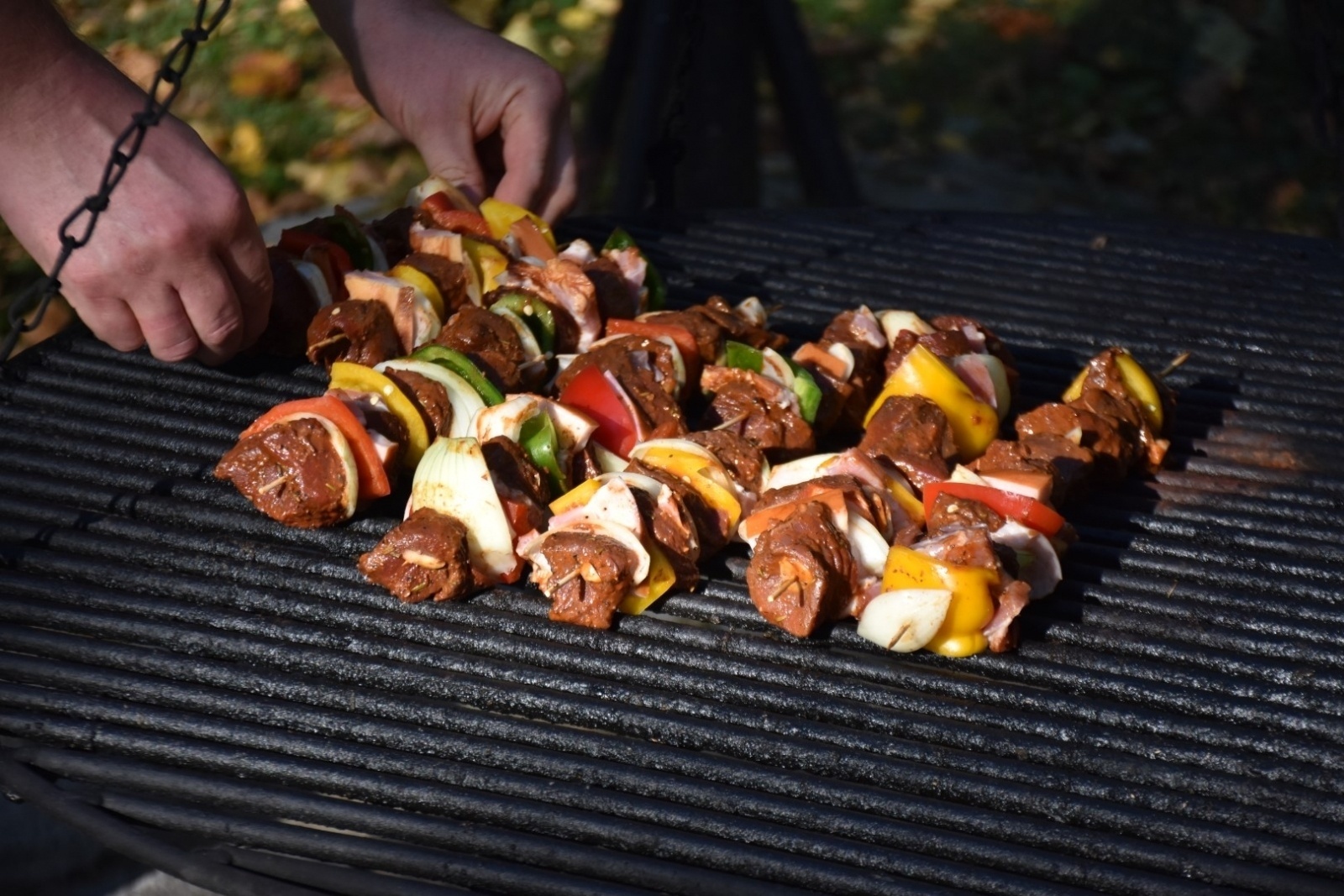 Zdjęcie w galerii na portalu naszraciborz.pl: Dziczyzna z Remigiuszem Rączką w bieńkowickiej leśniczówce wiadomości z regionu