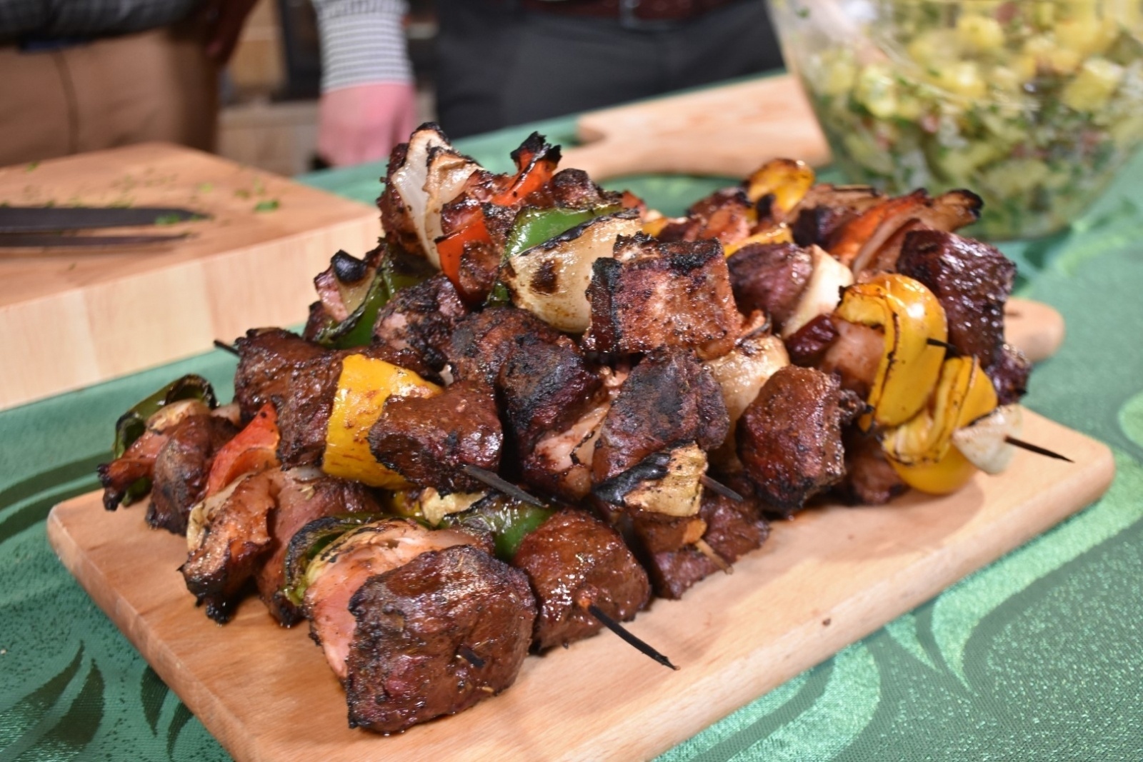 Zdjęcie w galerii na portalu naszraciborz.pl: Dziczyzna z Remigiuszem Rączką w bieńkowickiej leśniczówce wiadomości z regionu