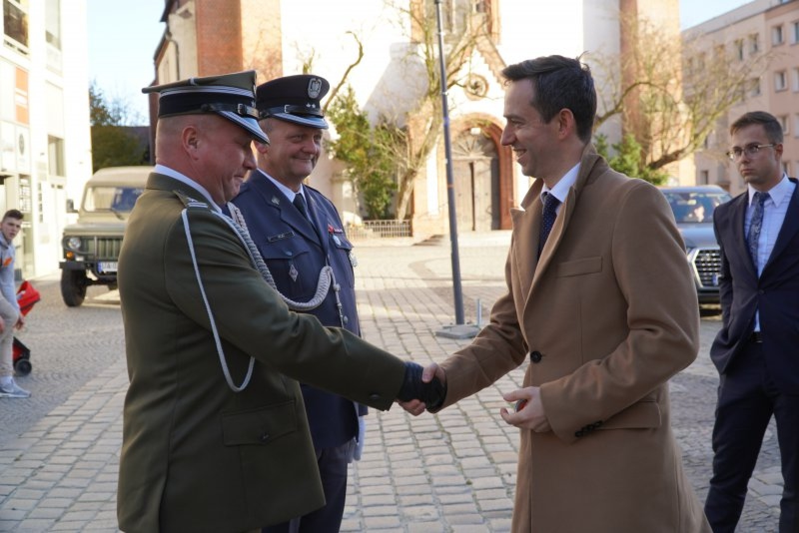 Zdjęcie w galerii na portalu naszraciborz.pl: Połączył ich Gowin. Wiceminister obrony gościem prezydenta Raciborza wiadomości z regionu