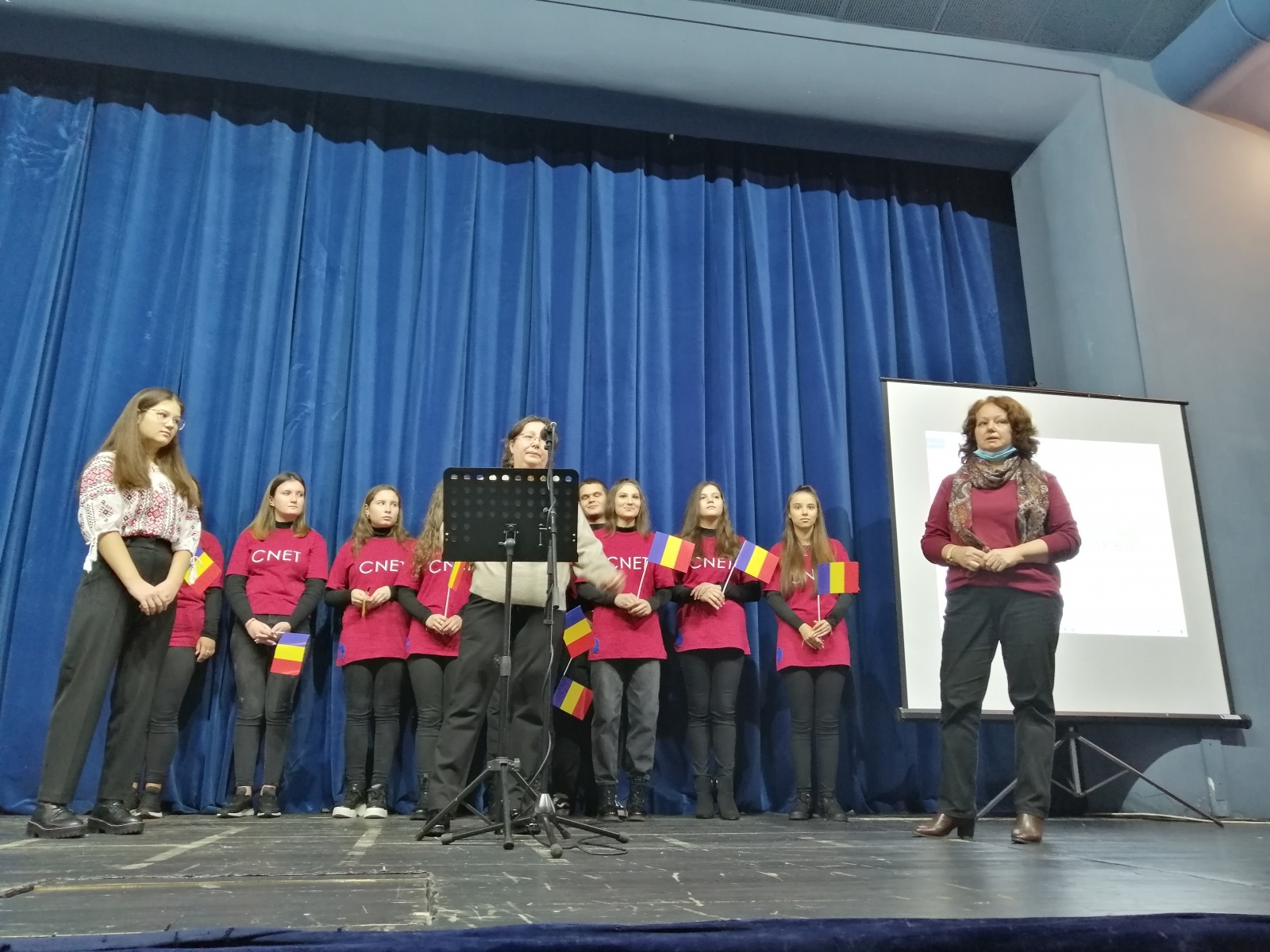 Zdjęcie w galerii na portalu naszraciborz.pl: Uczniowie I LO podróżowali do Rumunii [FOTO] wiadomości z regionu