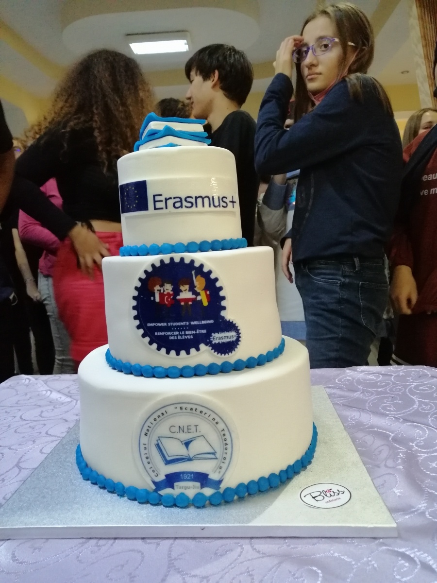 Zdjęcie w galerii na portalu naszraciborz.pl: Uczniowie I LO podróżowali do Rumunii [FOTO] wiadomości z regionu