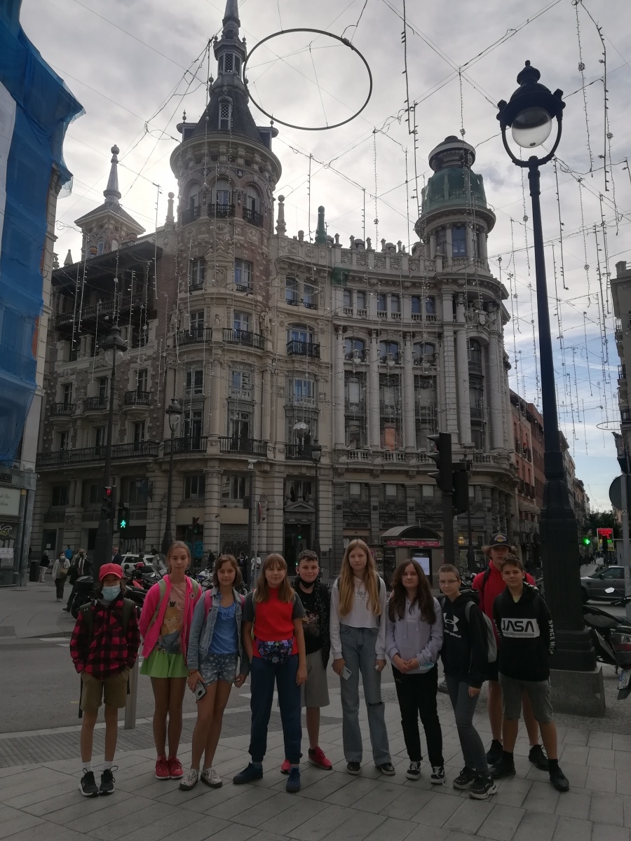 Zdjęcie w galerii na portalu naszraciborz.pl: Weź TIK za przewodnika! Uczniowie SP1 z Ostroga w Hiszpanii wiadomości z regionu