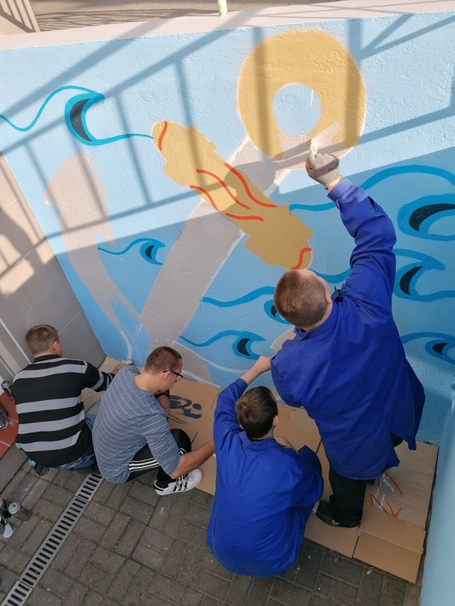 Zdjęcie w galerii na portalu naszraciborz.pl: Sztuka graffiti w Warsztacie Terapii Zajęciowej w Raciborzu wiadomości z regionu