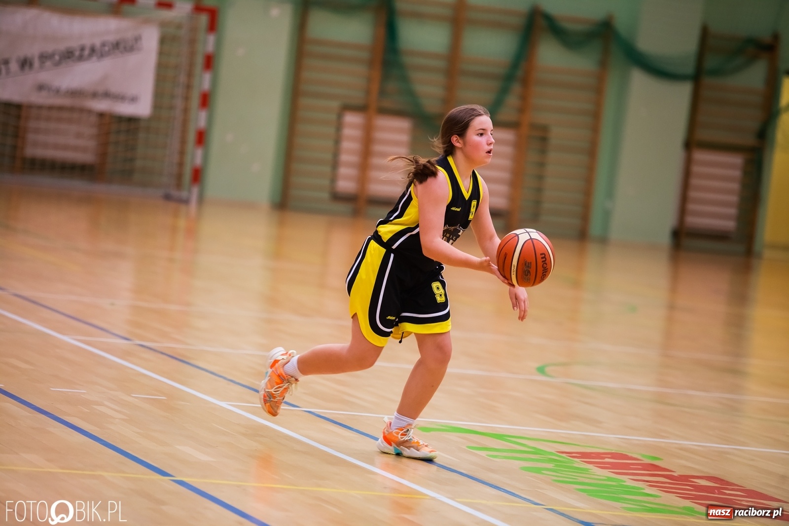 Zdjęcie w galerii na portalu naszraciborz.pl: Koszykówka. Gwiazdy z Gliwic lepsze od RKK AZS [FOTO] wiadomości z regionu