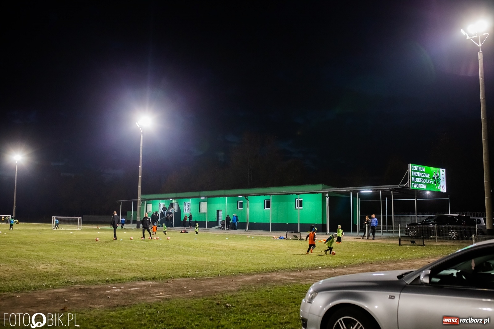 Zdjęcie w galerii na portalu naszraciborz.pl: Centrum treningowe LKS Tworków oficjalnie otwarte [FOTO] wiadomości z regionu