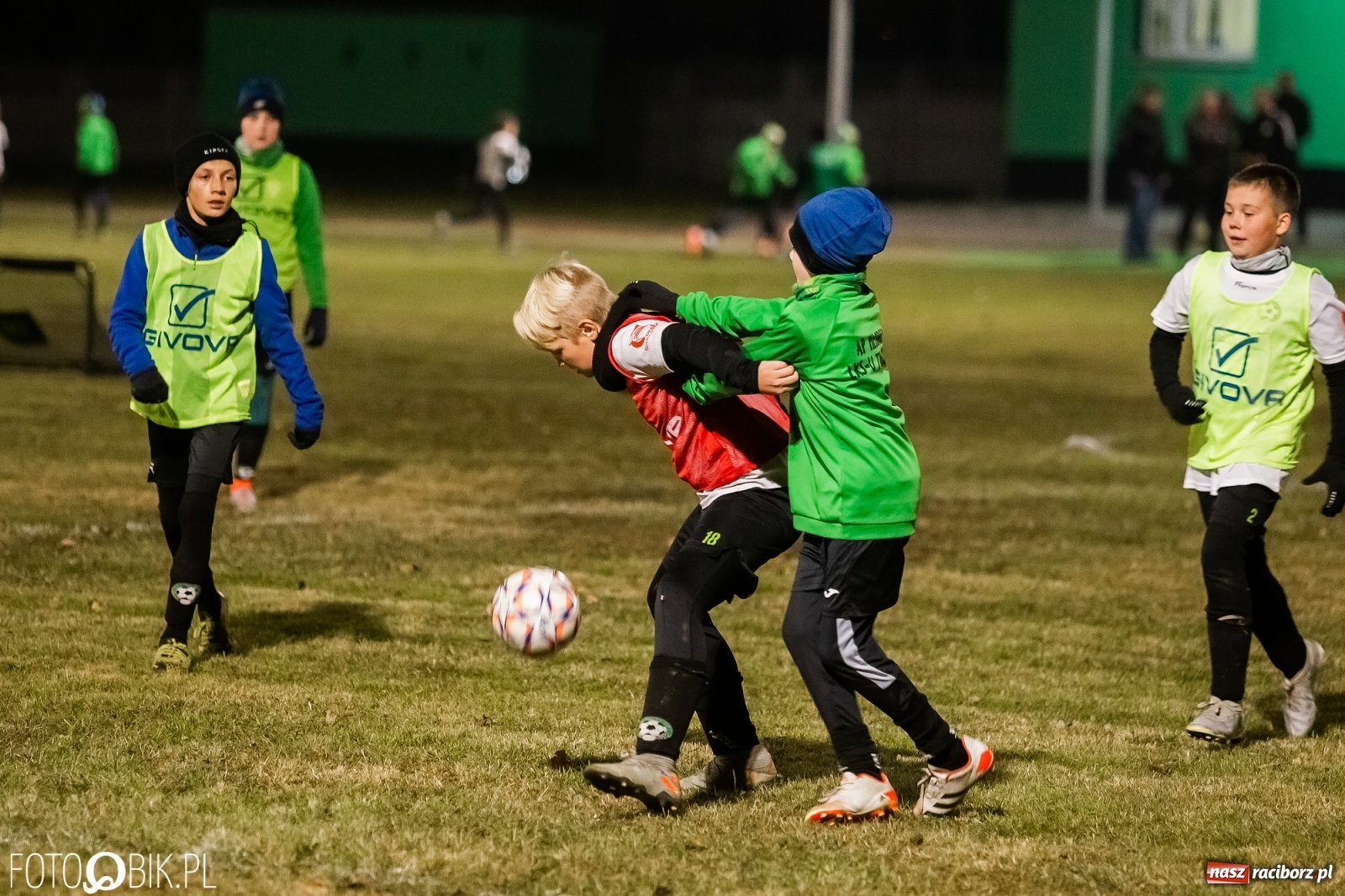 Zdjęcie w galerii na portalu naszraciborz.pl: Centrum treningowe LKS Tworków oficjalnie otwarte [FOTO] wiadomości z regionu