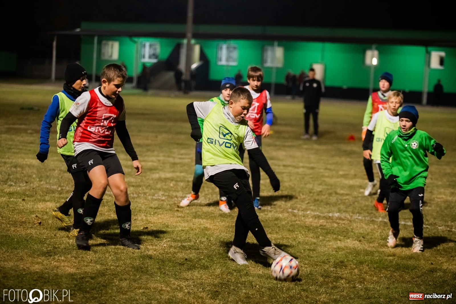 Zdjęcie w galerii na portalu naszraciborz.pl: Centrum treningowe LKS Tworków oficjalnie otwarte [FOTO] wiadomości z regionu