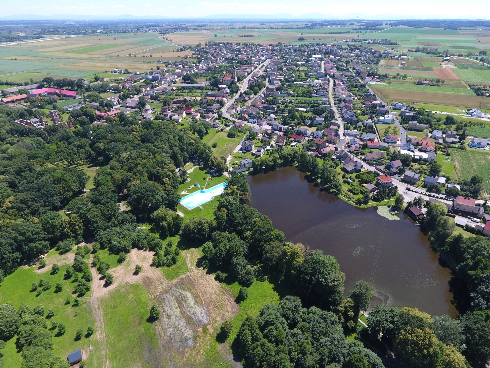 Zdjęcie w galerii na portalu naszraciborz.pl: Tworków będzie miał nowoczesne kąpielisko. Ruszył przetarg [WIZUALIZACJE] wiadomości z regionu