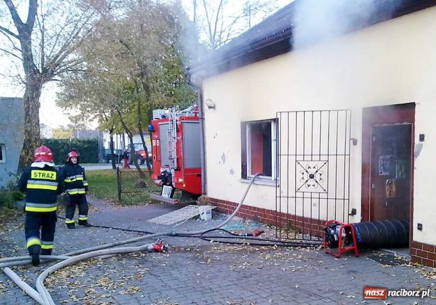 Zdjęcie w galerii na portalu naszraciborz.pl: Włamanie i pożar w BajaBongo wiadomości z regionu