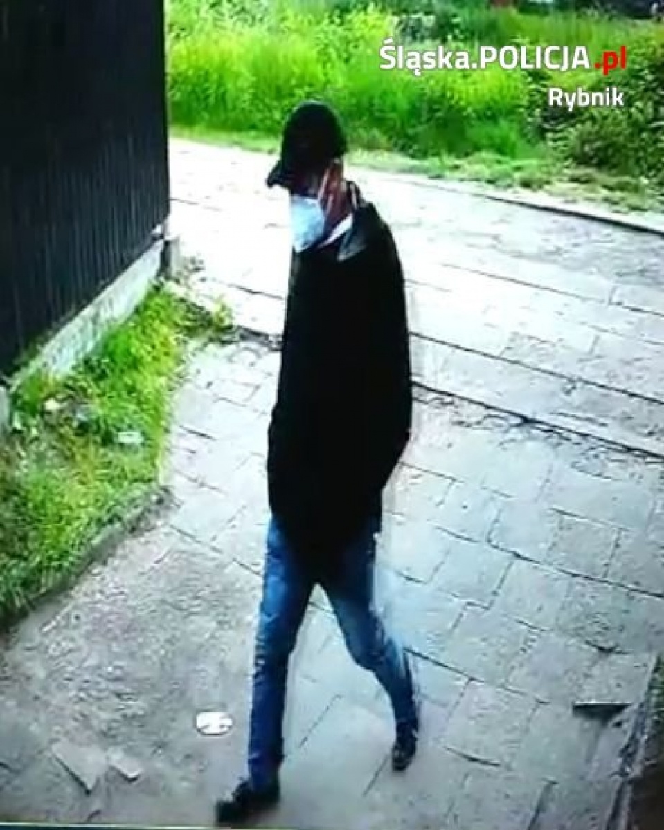 Zdjęcie w galerii na portalu naszraciborz.pl: Rozpoznajesz tych mężczyzn? Powiadom policję! wiadomości z regionu