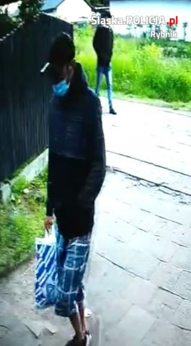 Zdjęcie w galerii na portalu naszraciborz.pl: Rozpoznajesz tych mężczyzn? Powiadom policję! wiadomości z regionu