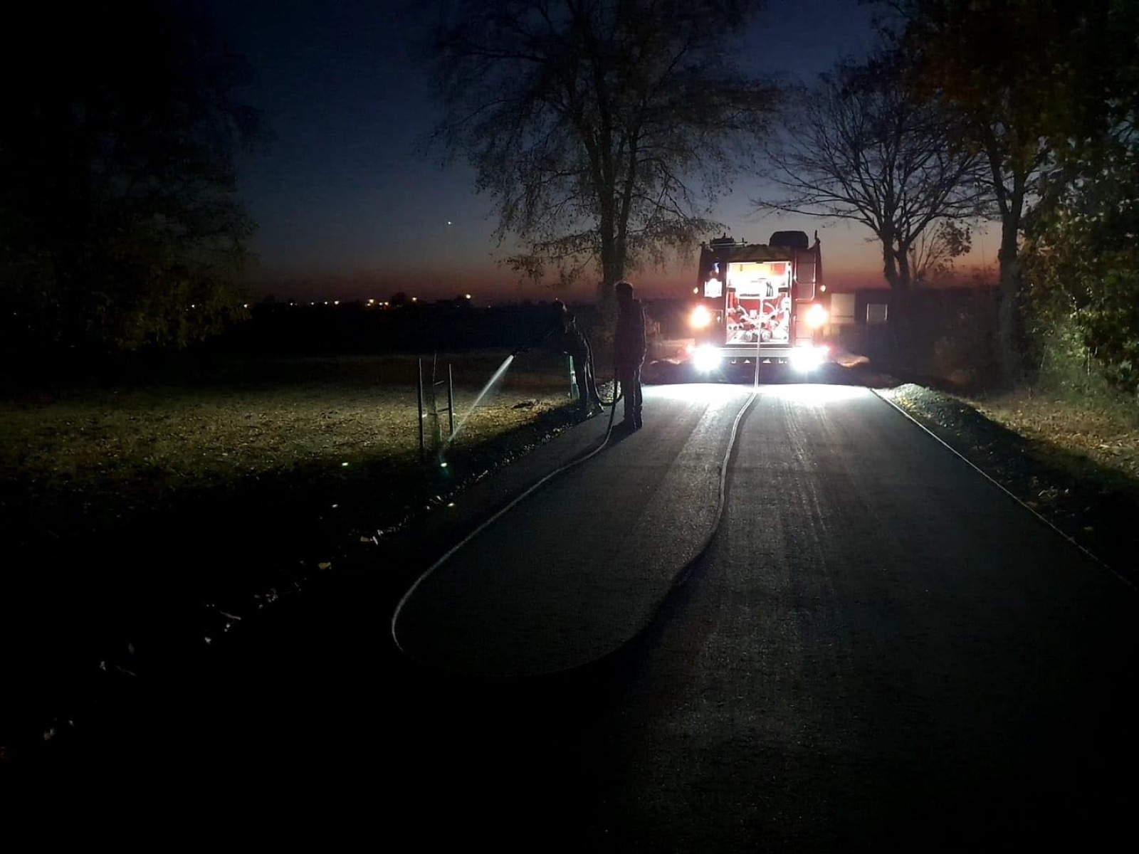 Zdjęcie w galerii na portalu naszraciborz.pl: Na Turmasach ruszył program czereśniowy radnego Bolika. Wandale nie kazali na siebie długo czekać! wiadomości z regionu