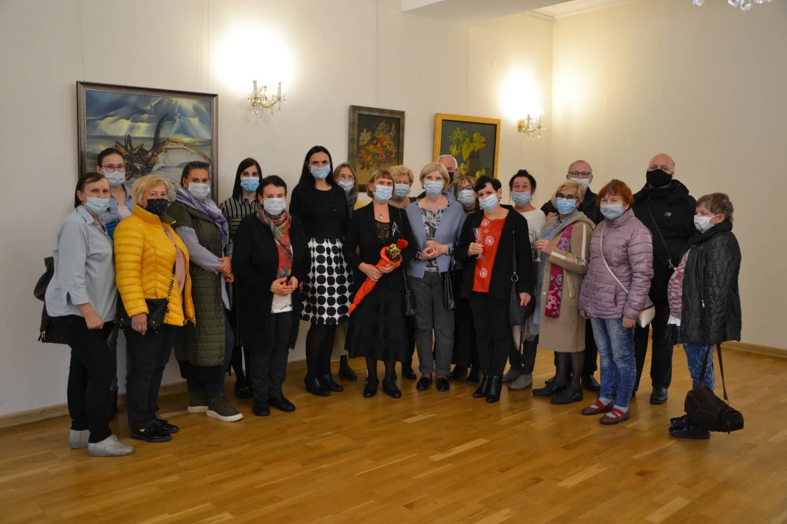 Zdjęcie w galerii na portalu naszraciborz.pl: Droga usłana barwami - finisaż wystawy malarstwa Heleny Zadrejko wiadomości z regionu