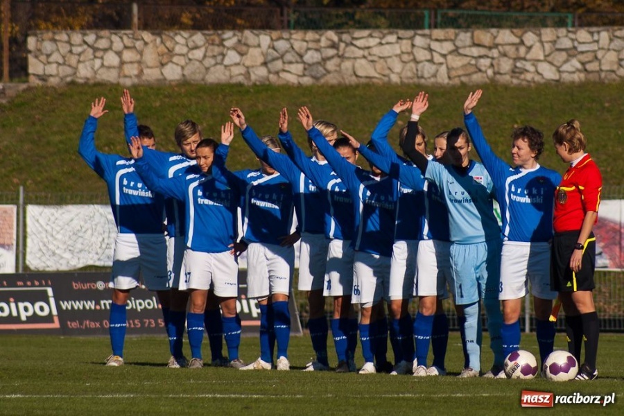 Zdjęcie w galerii na portalu naszraciborz.pl: Unitki mistrzyniami jesieni wiadomości z regionu