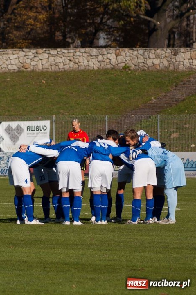 Zdjęcie w galerii na portalu naszraciborz.pl: Unitki mistrzyniami jesieni wiadomości z regionu