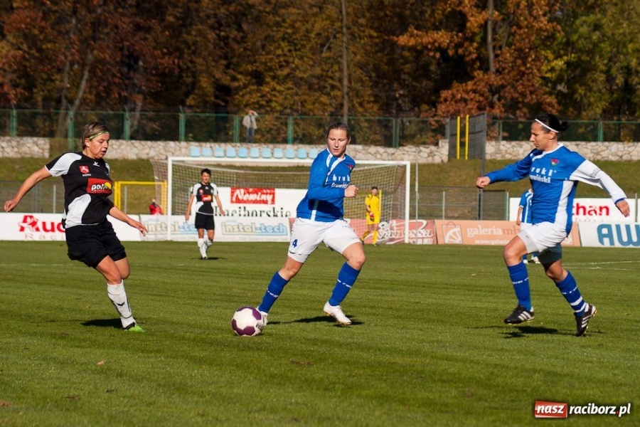 Zdjęcie w galerii na portalu naszraciborz.pl: Unitki mistrzyniami jesieni wiadomości z regionu