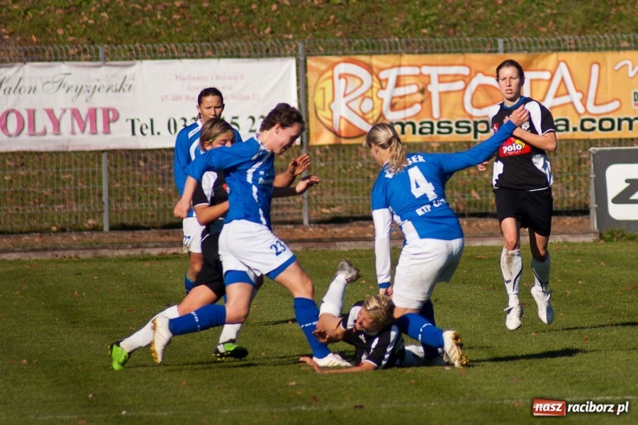 Zdjęcie w galerii na portalu naszraciborz.pl: Unitki mistrzyniami jesieni wiadomości z regionu