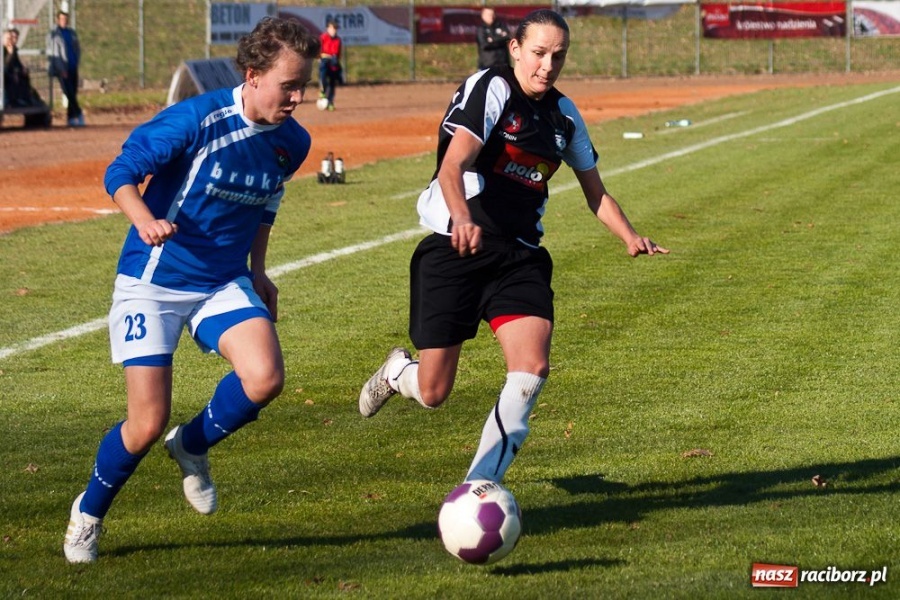 Zdjęcie w galerii na portalu naszraciborz.pl: Unitki mistrzyniami jesieni wiadomości z regionu