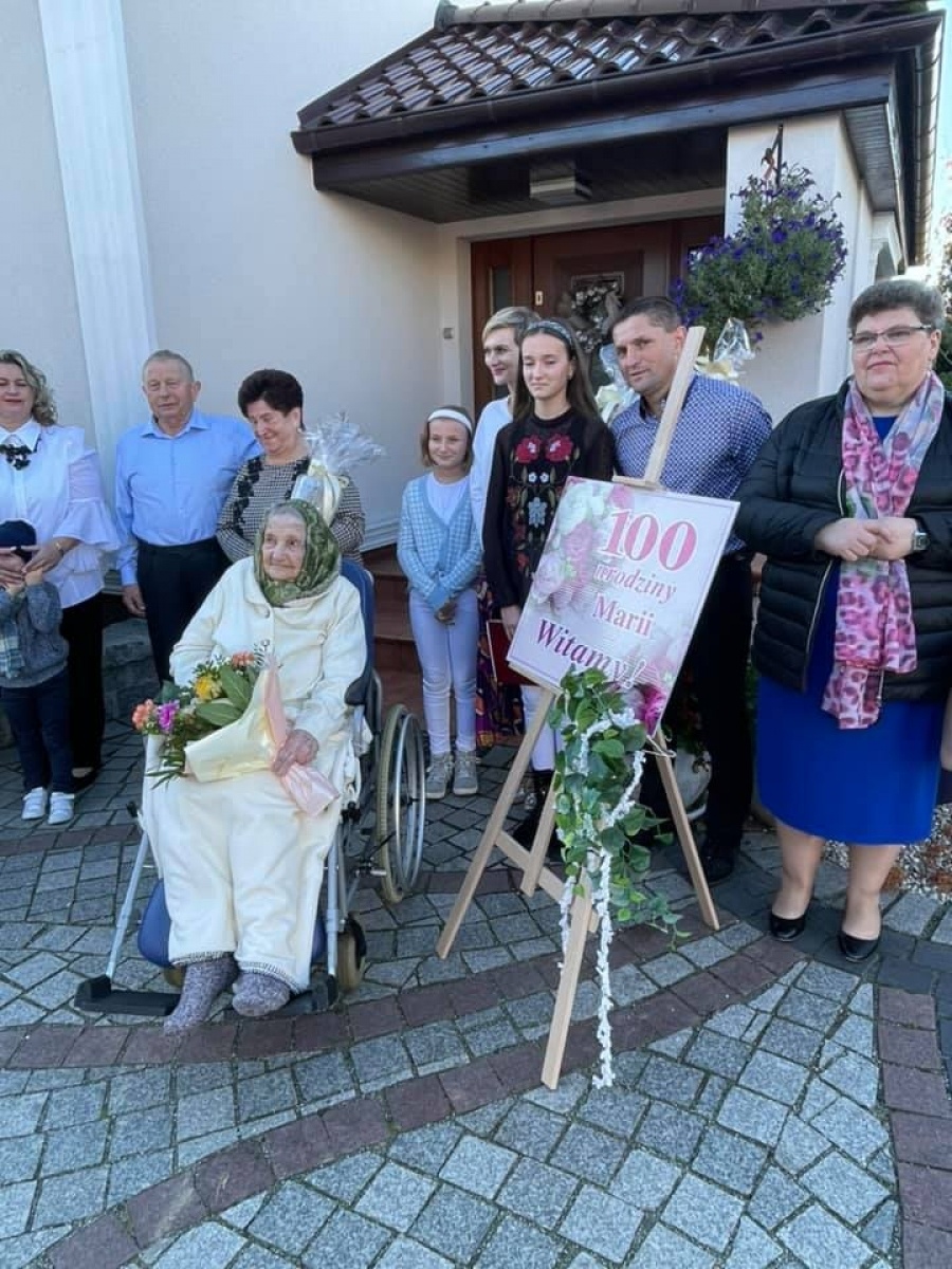 Zdjęcie w galerii na portalu naszraciborz.pl: W Bieńkowicach hucznie obchodzono setne urodziny Marii Korzonek wiadomości z regionu